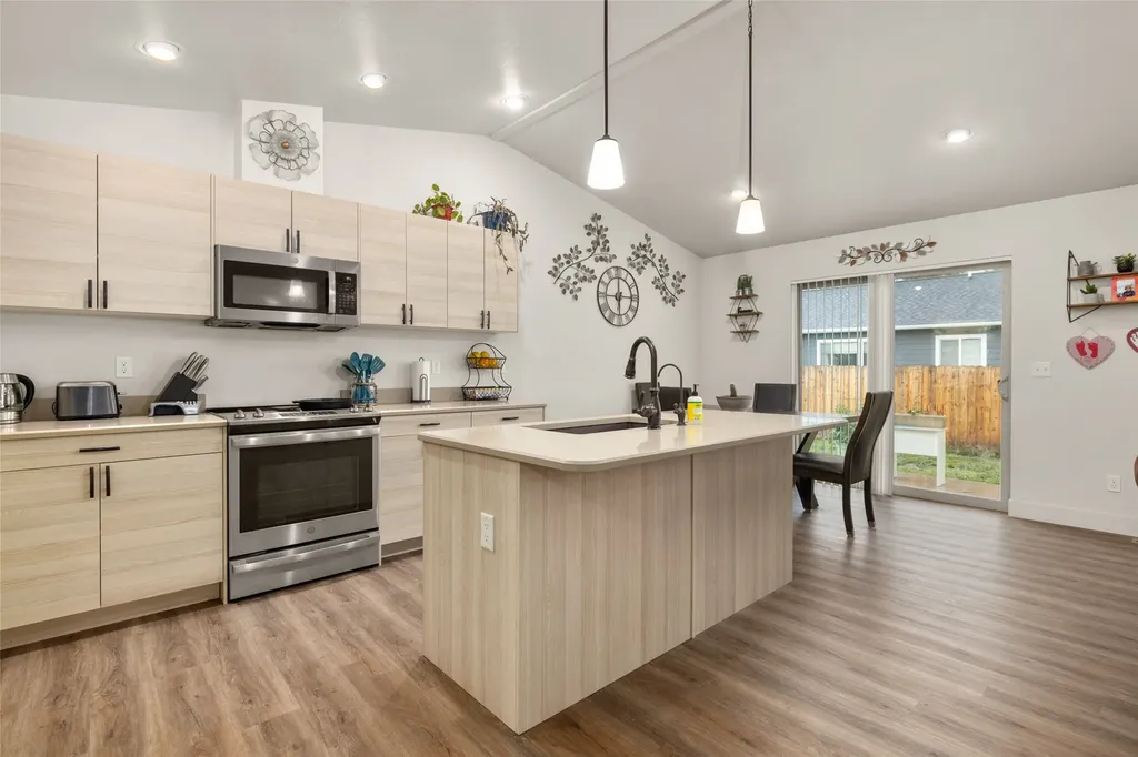 256 Kendal Loop Kalispell MT 59901