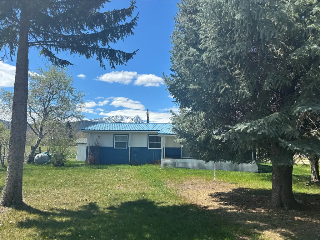 4547 Us Highway 93 S Darby MT 59829
