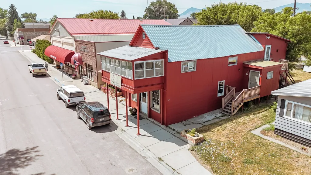 17 Front Street N Cascade MT 59421