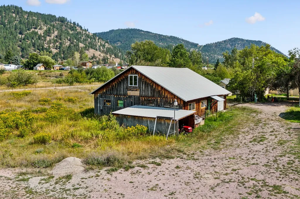 11055 Silver Street Clinton MT 59825