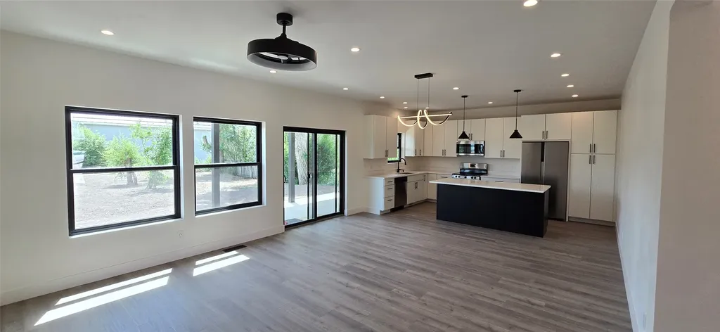 520 Dupuyer Avenue Valier MT 59486