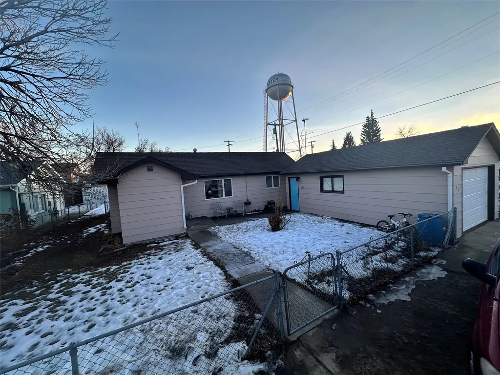 19 W Jefferson Avenue Chester MT 59522