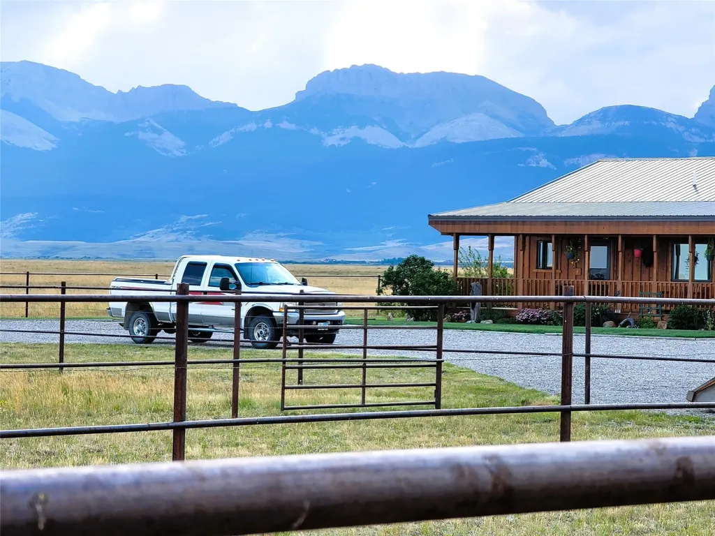 1135 Blackleaf Road Bynum MT 59419