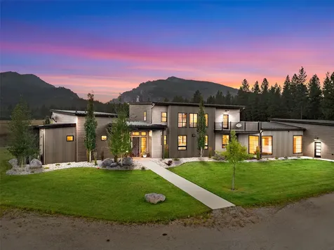 476 Great Wolf Way Hamilton MT 59840