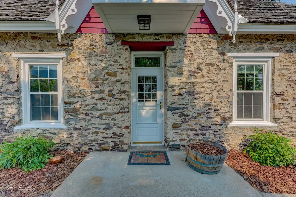 128 S Benton Avenue Helena MT 59601