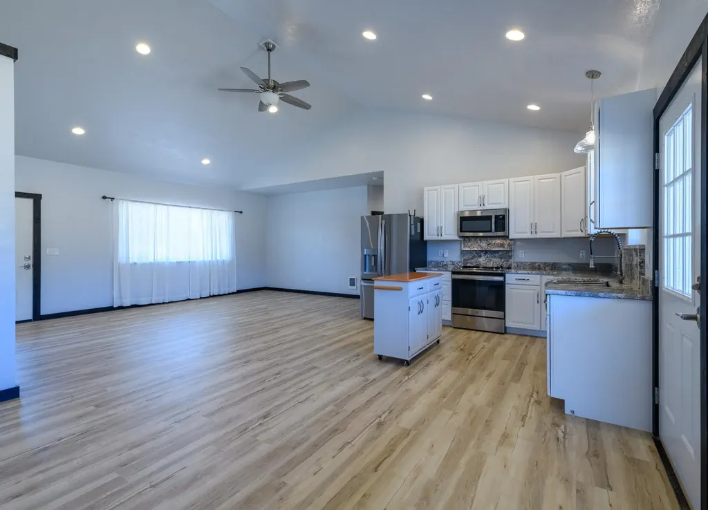 72 Joe Road Eureka MT 59917