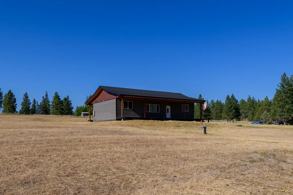 72 Joe Road Eureka MT 59917