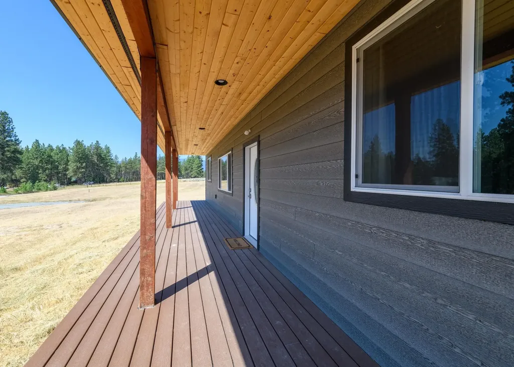 72 Joe Road Eureka MT 59917