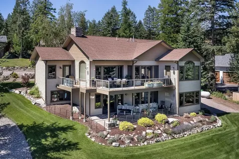 63 Shelter Cove Lakeside MT 59922