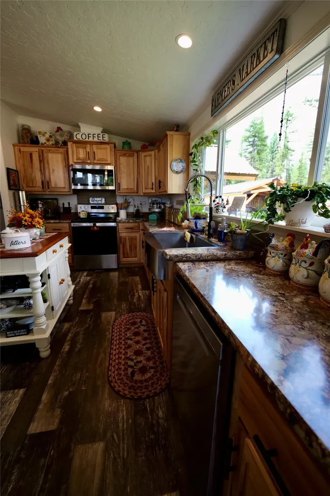 293 Jette Road Condon MT 59826