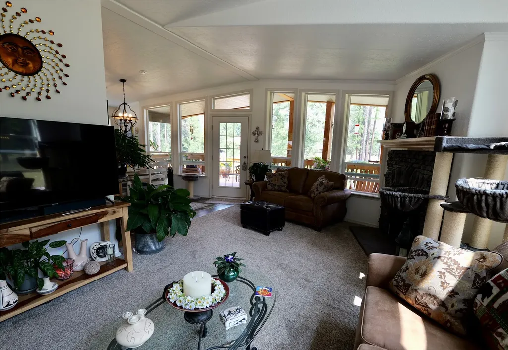 293 Jette Road Condon MT 59826