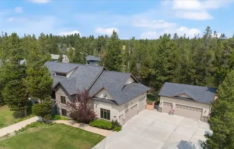 517 Cascade Avenue West Yellowstone MT 59758