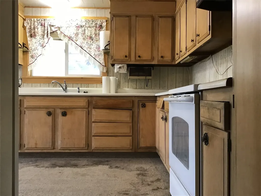 102 Kerlee Avenue Darby MT 59829