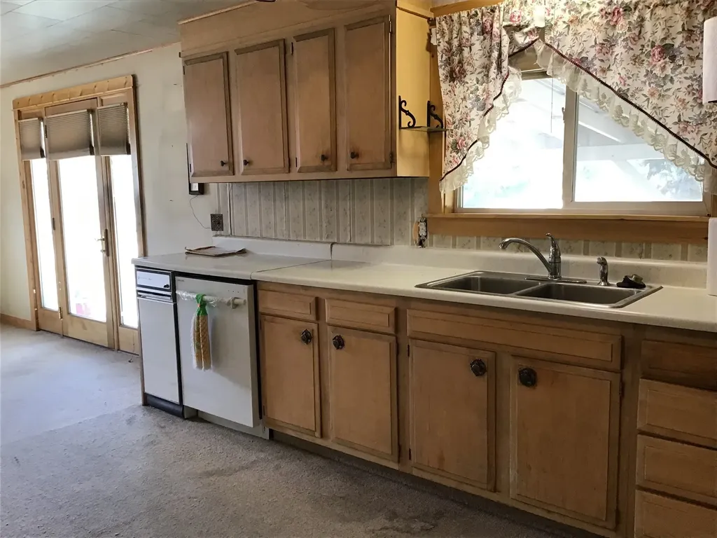 102 Kerlee Avenue Darby MT 59829