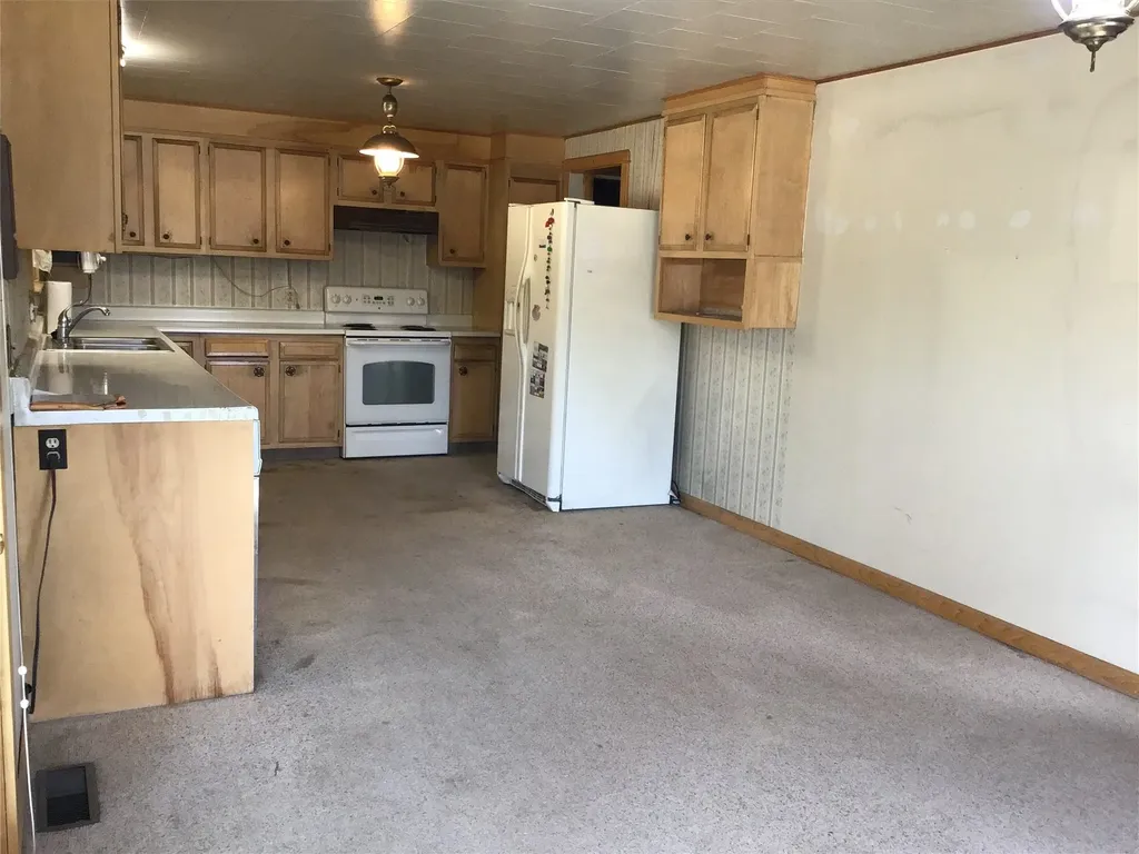 102 Kerlee Avenue Darby MT 59829