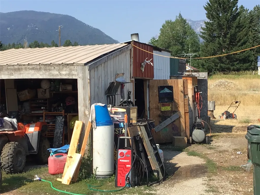 102 Kerlee Avenue Darby MT 59829