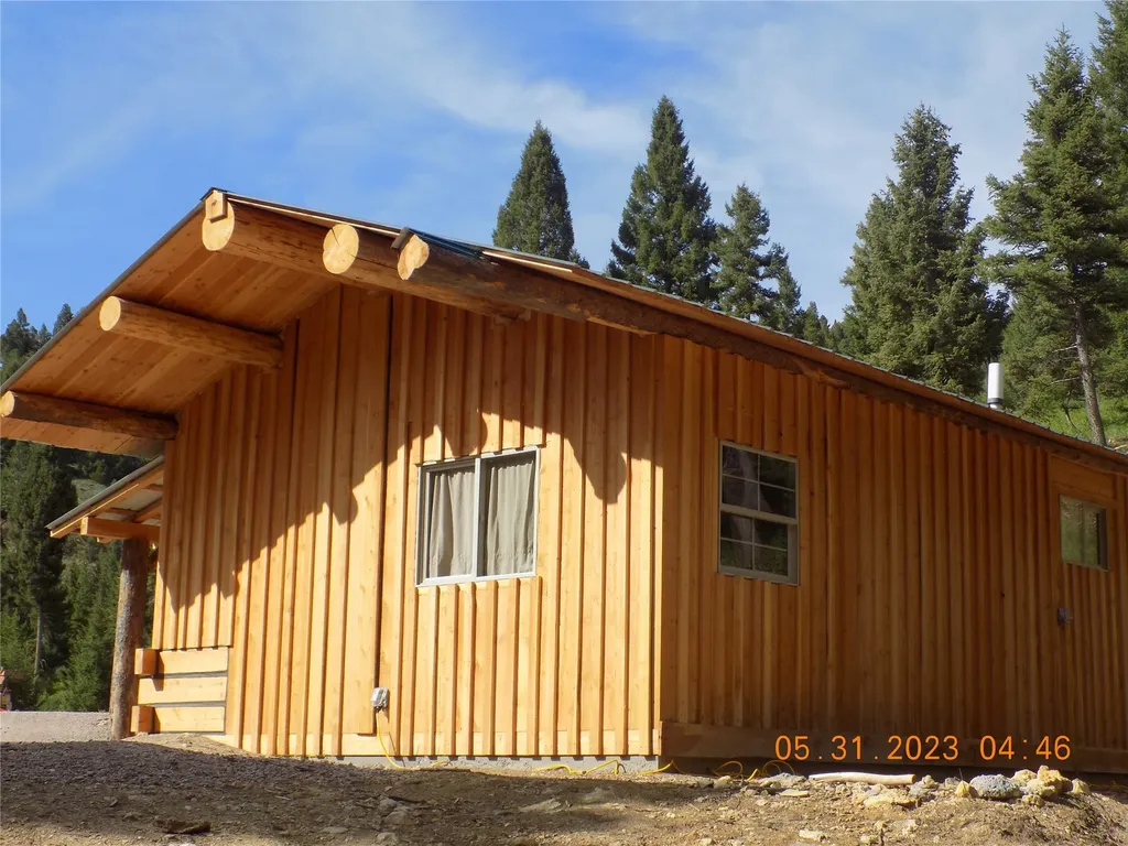 6 Cramer Springs Trail Clinton MT 59825