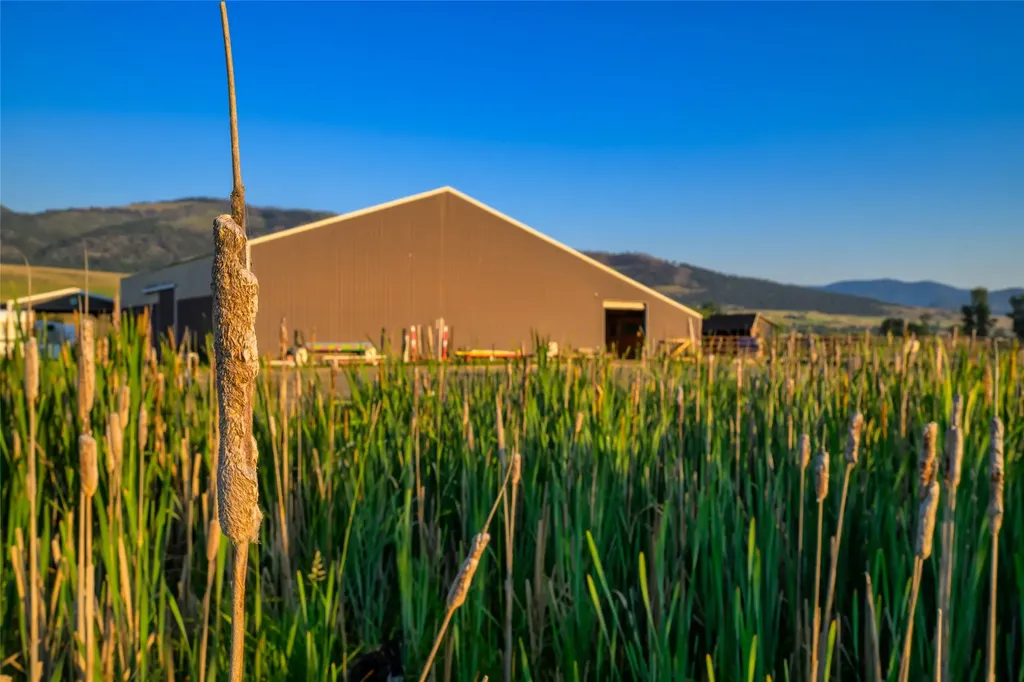 5228 Gardner Lane Florence MT 59833