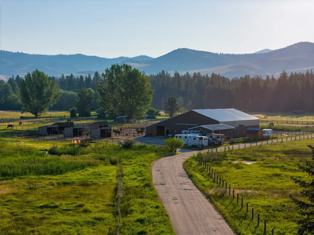 5228 Gardner Lane Florence MT 59833
