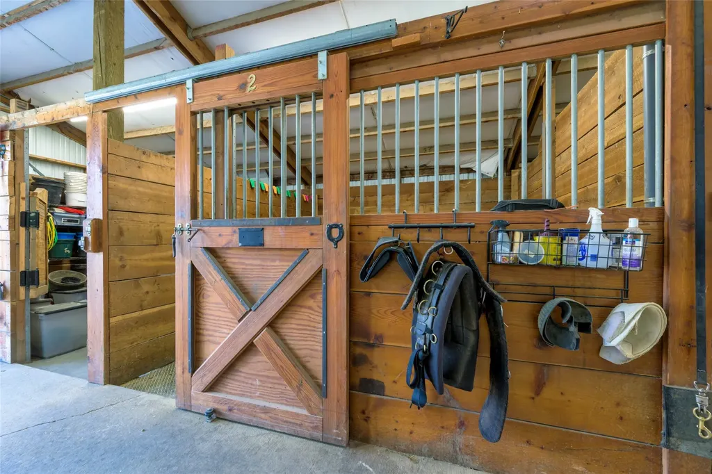 5228 Gardner Lane Florence MT 59833