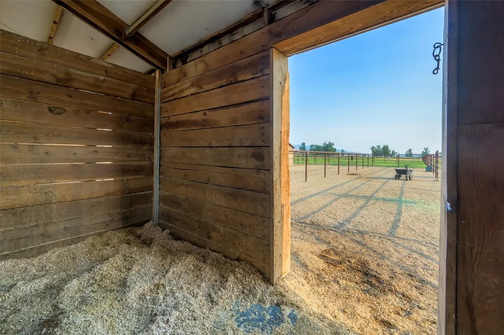 5228 Gardner Lane Florence MT 59833