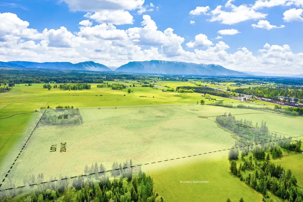 1090 E Edgewood Drive Whitefish MT 59937