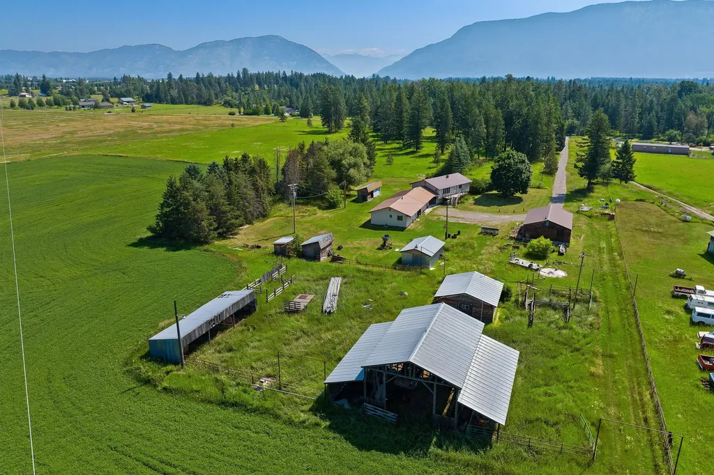 678 S Hilltop Road Columbia Falls MT 59912