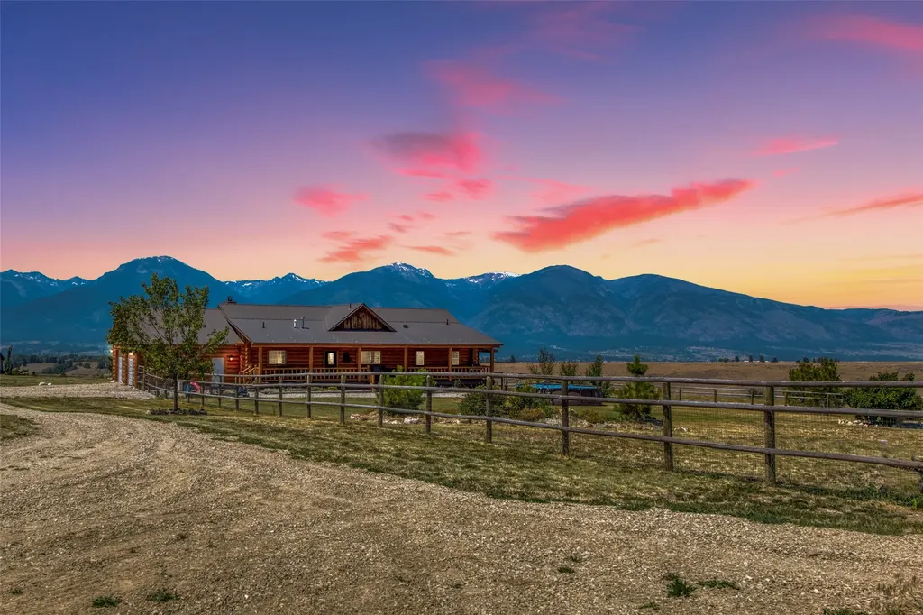 702 Red Hawk Trail Stevensville MT 59870