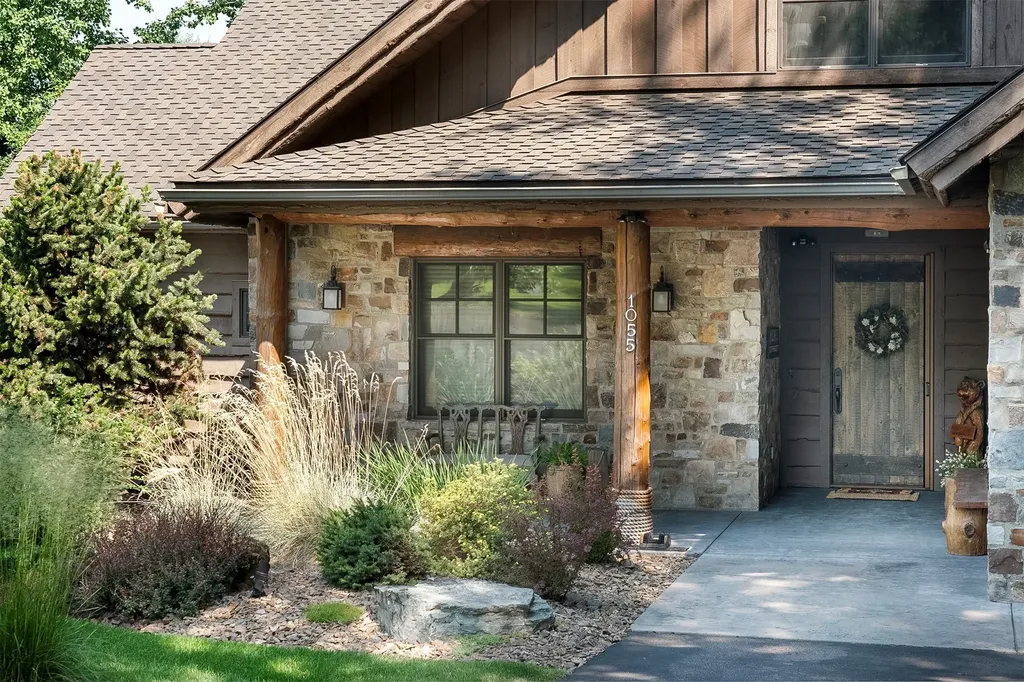 1055 Whispering Rock Road Bigfork MT 59911