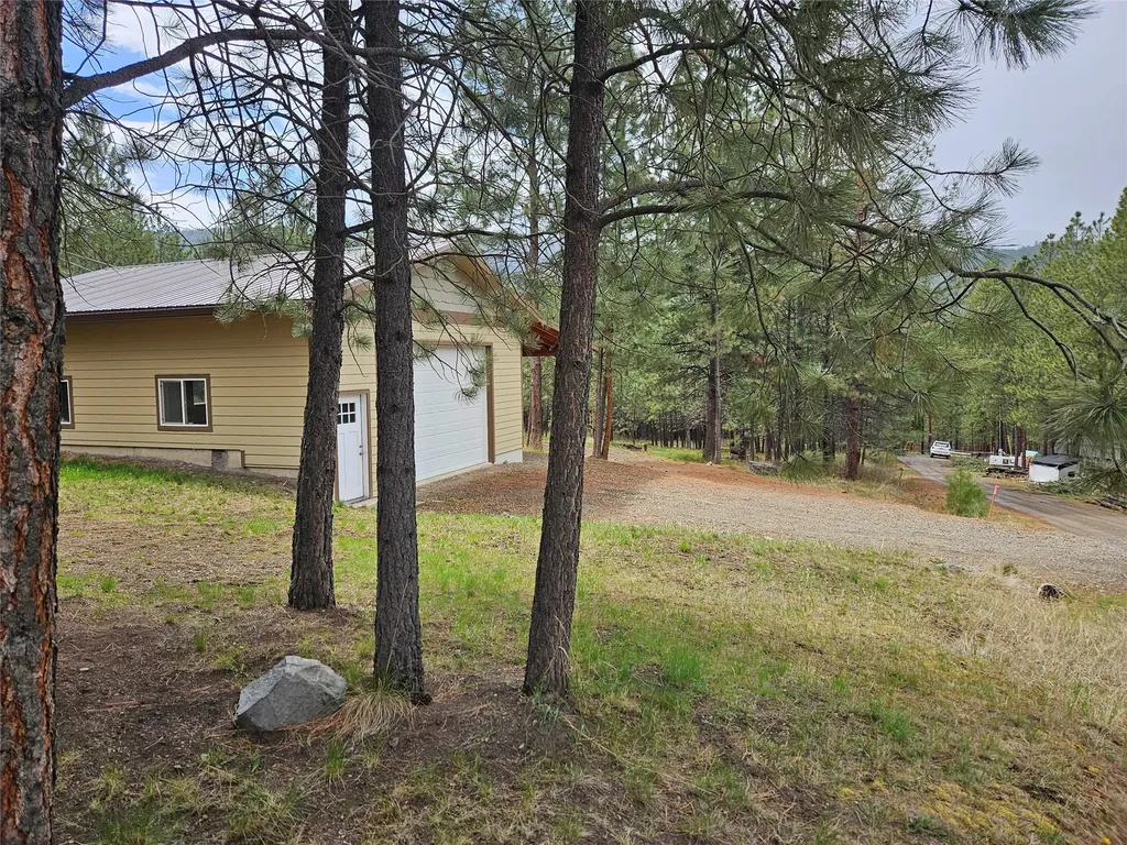3 Skunk Alley Lane Hot Springs MT 59845