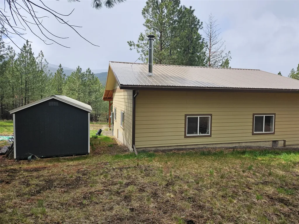 3 Skunk Alley Lane Hot Springs MT 59845
