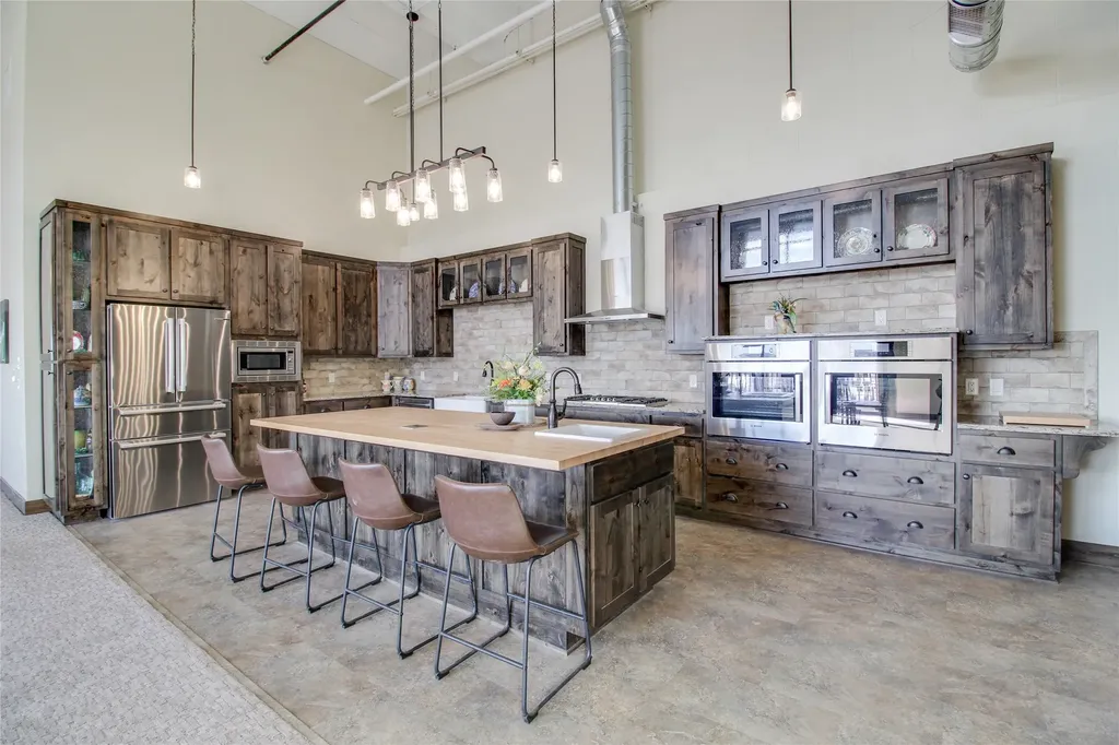 1363 Montana Avenue Billings MT 59101