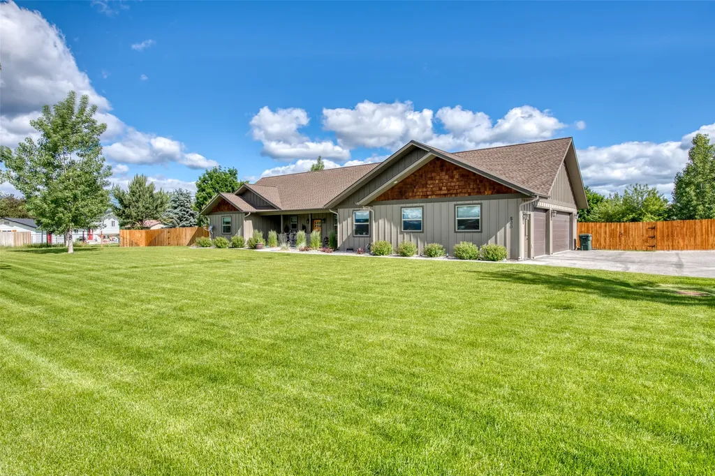 500 Bass Lane Corvallis MT 59828
