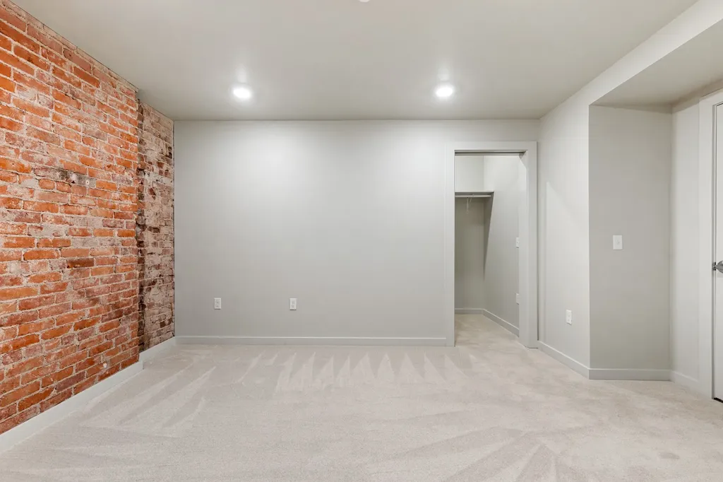 59 E Park Street Butte MT 59701