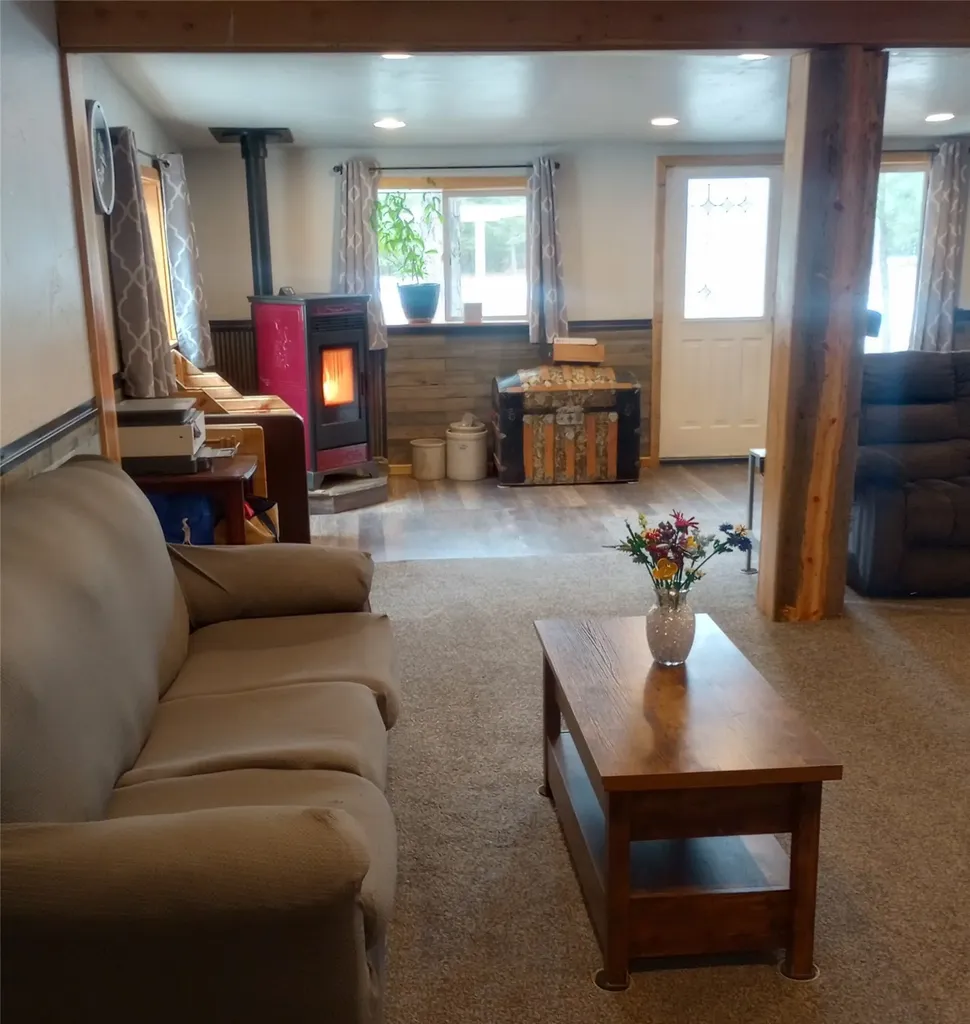 4269 Abe Lincoln Road Lincoln MT 59639