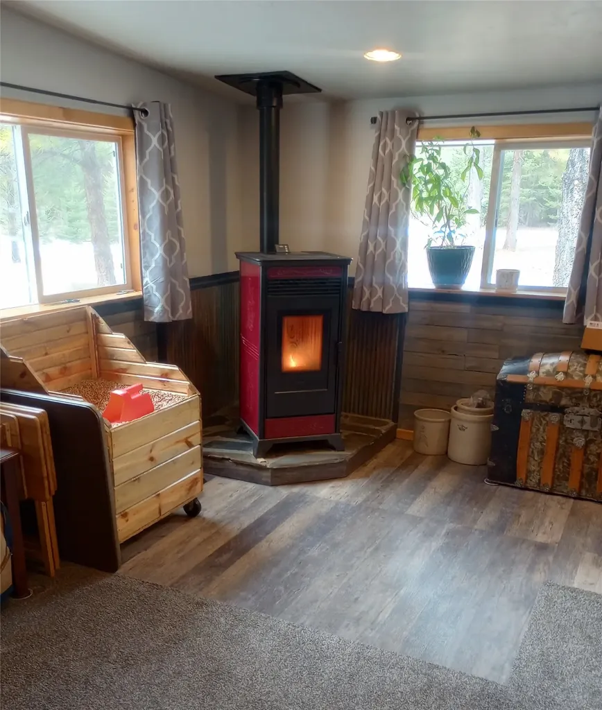 4269 Abe Lincoln Road Lincoln MT 59639