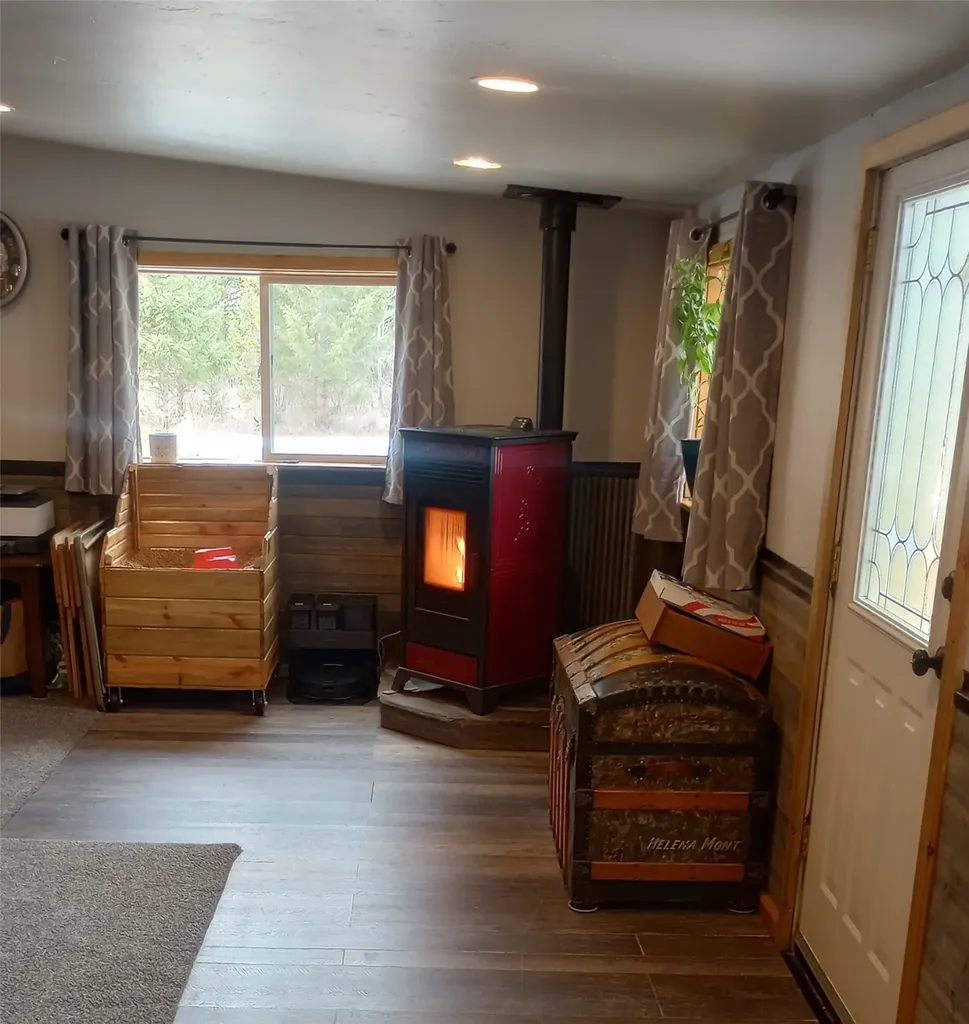 4269 Abe Lincoln Road Lincoln MT 59639