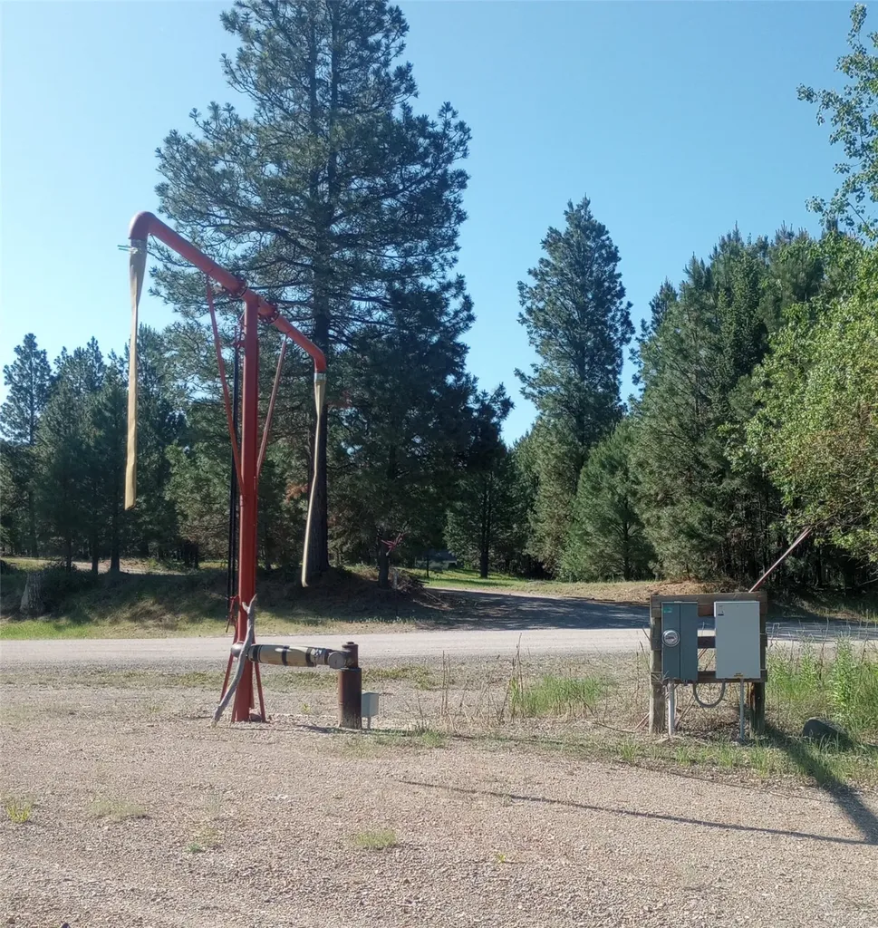 4269 Abe Lincoln Road Lincoln MT 59639