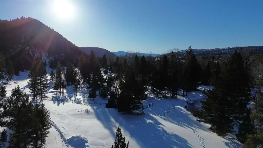 8229 Dead End Trail Lincoln MT 59639