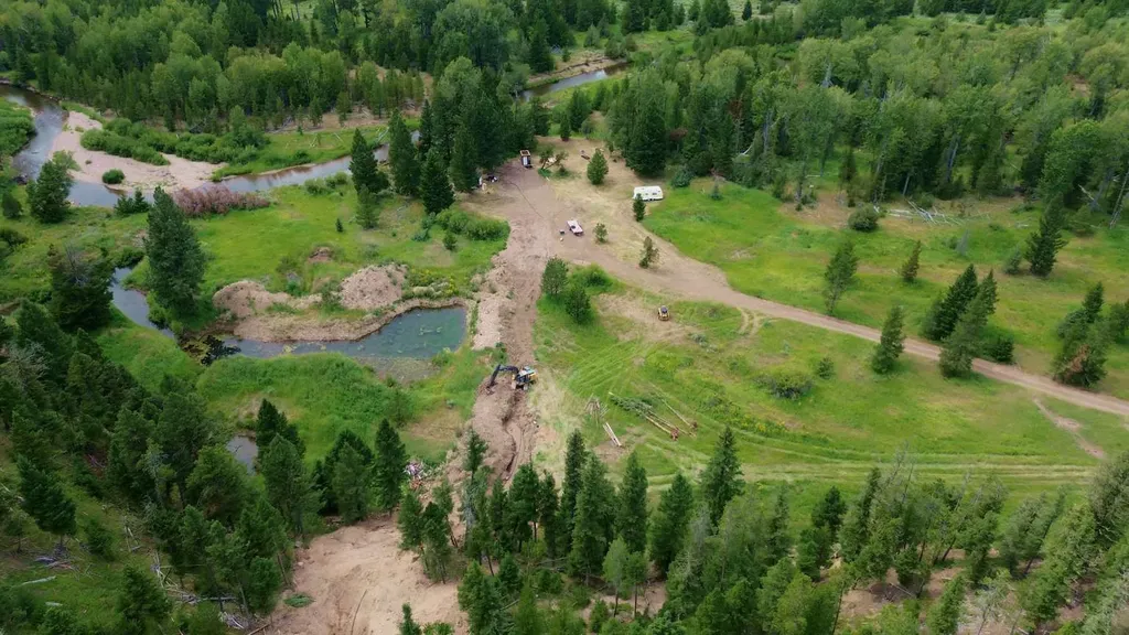8229 Dead End Trail Lincoln MT 59639