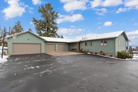 140 Aurora Drive Lakeside MT 59922