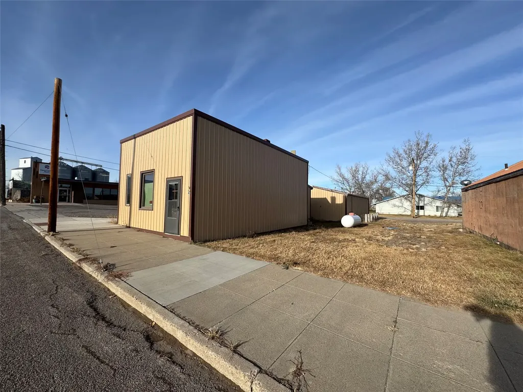 25 Main Street W Dutton MT 59433