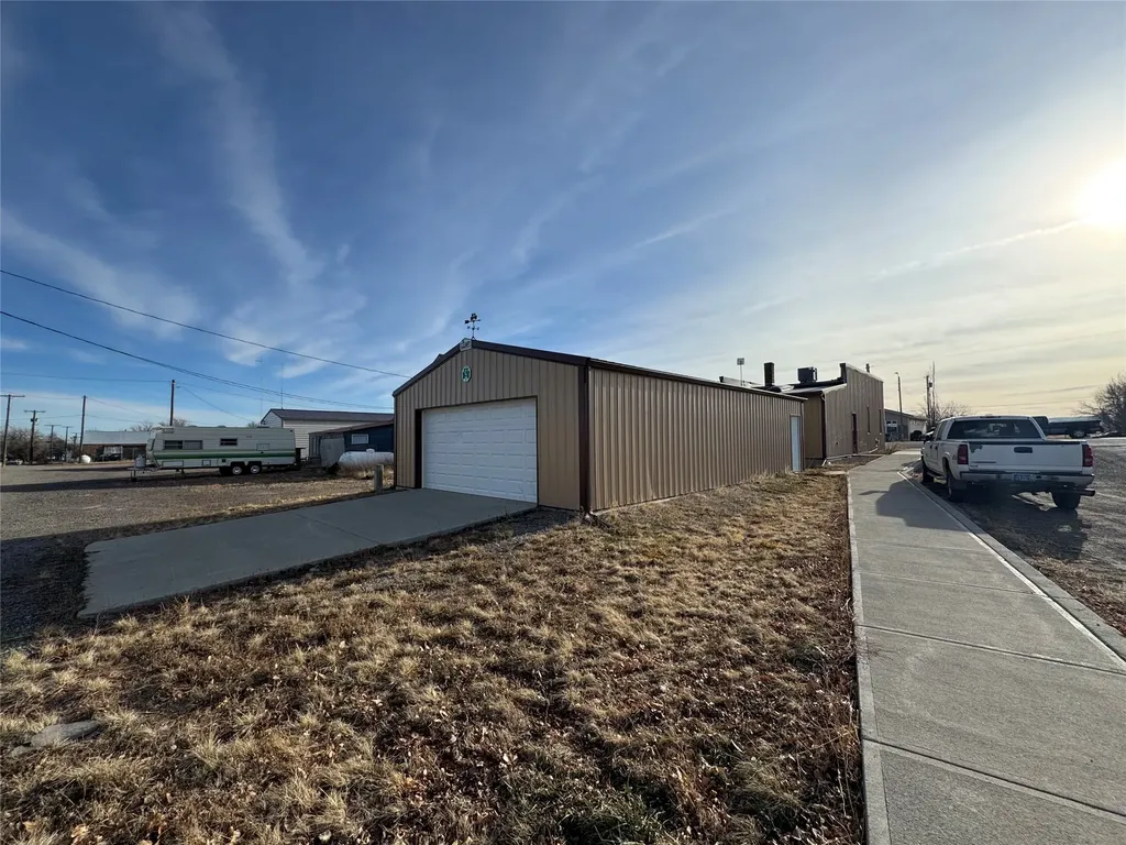 25 Main Street W Dutton MT 59433