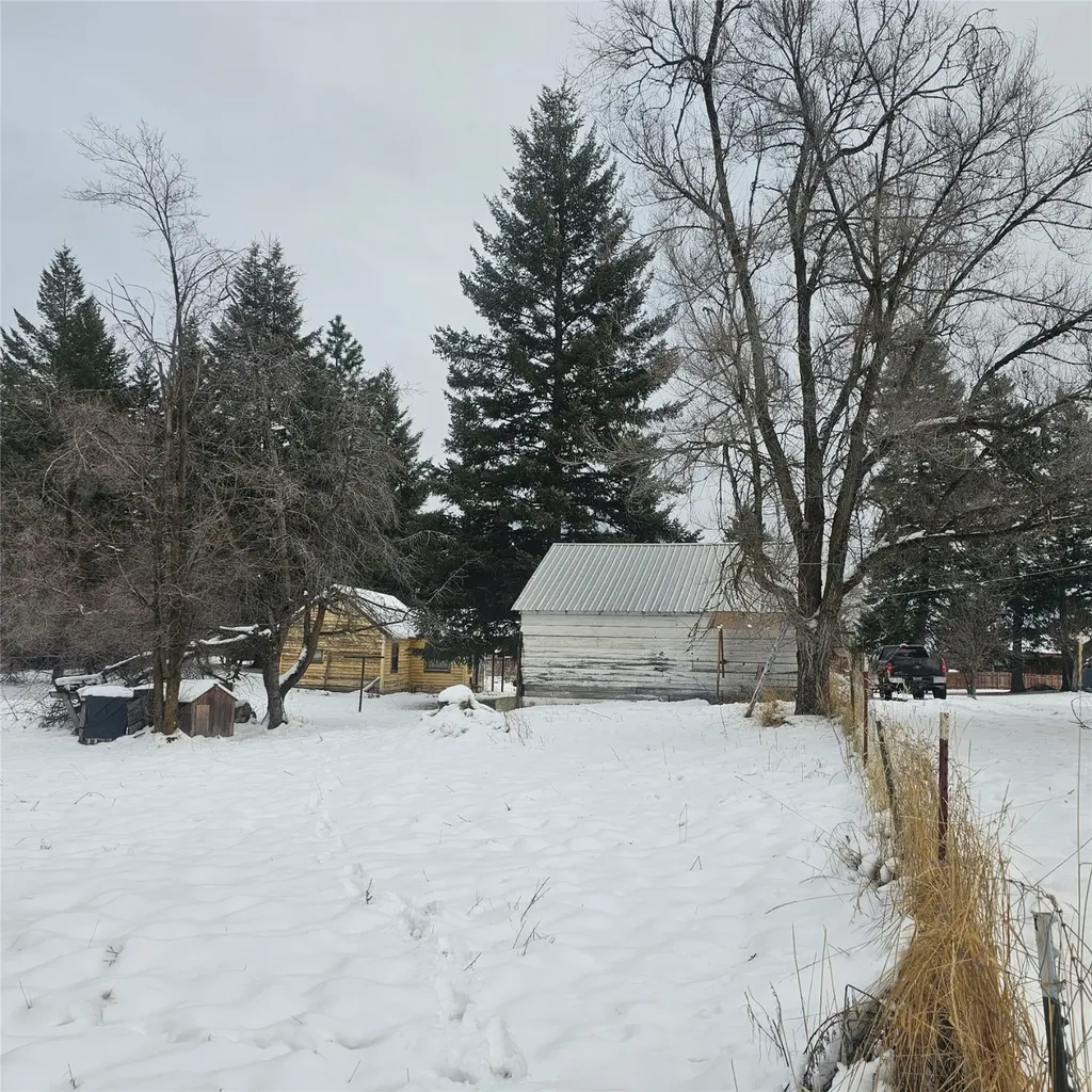 921 Frontage Road Columbia Falls MT 59912