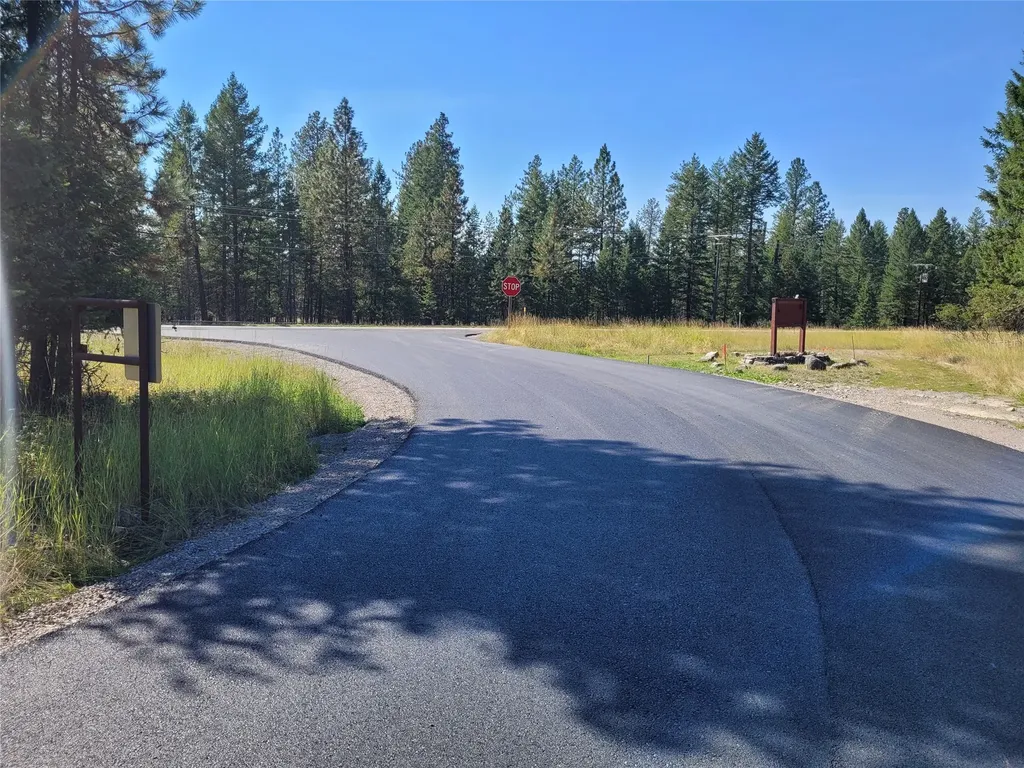 19 Red Owl Road Bigfork MT 59911