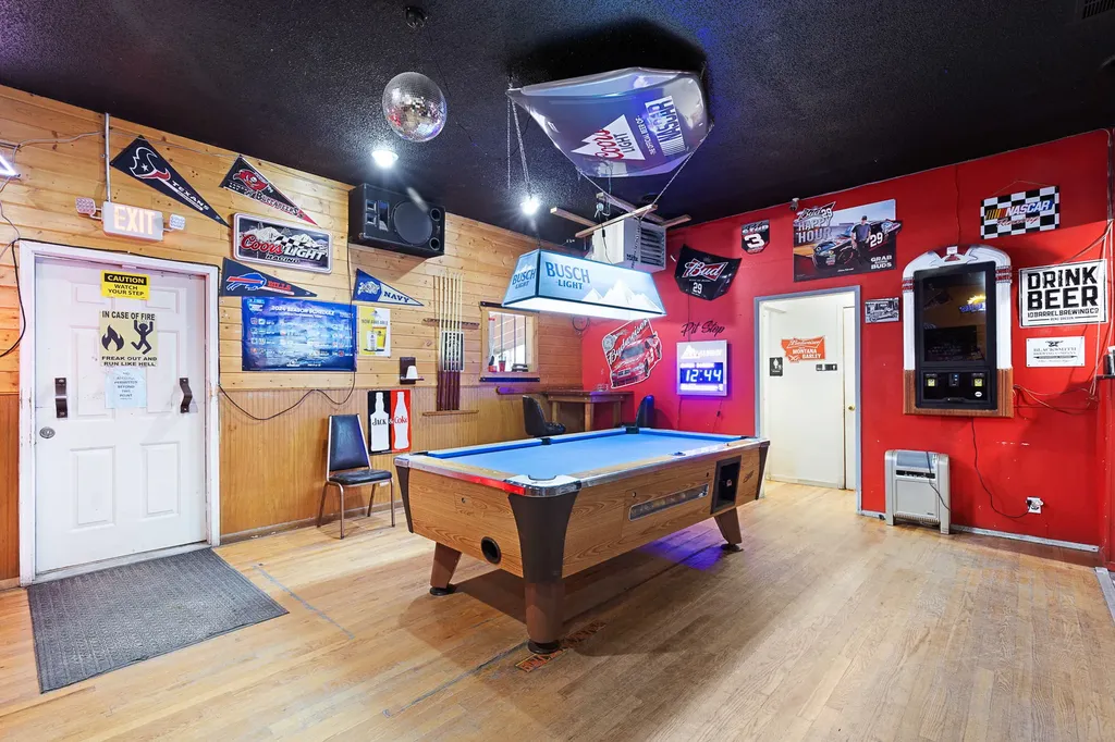 2420 Railroad Avenue Victor MT 59875