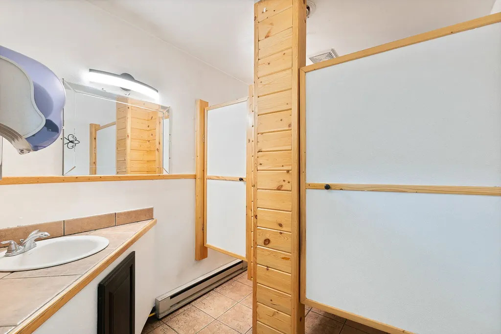 2420 Railroad Avenue Victor MT 59875