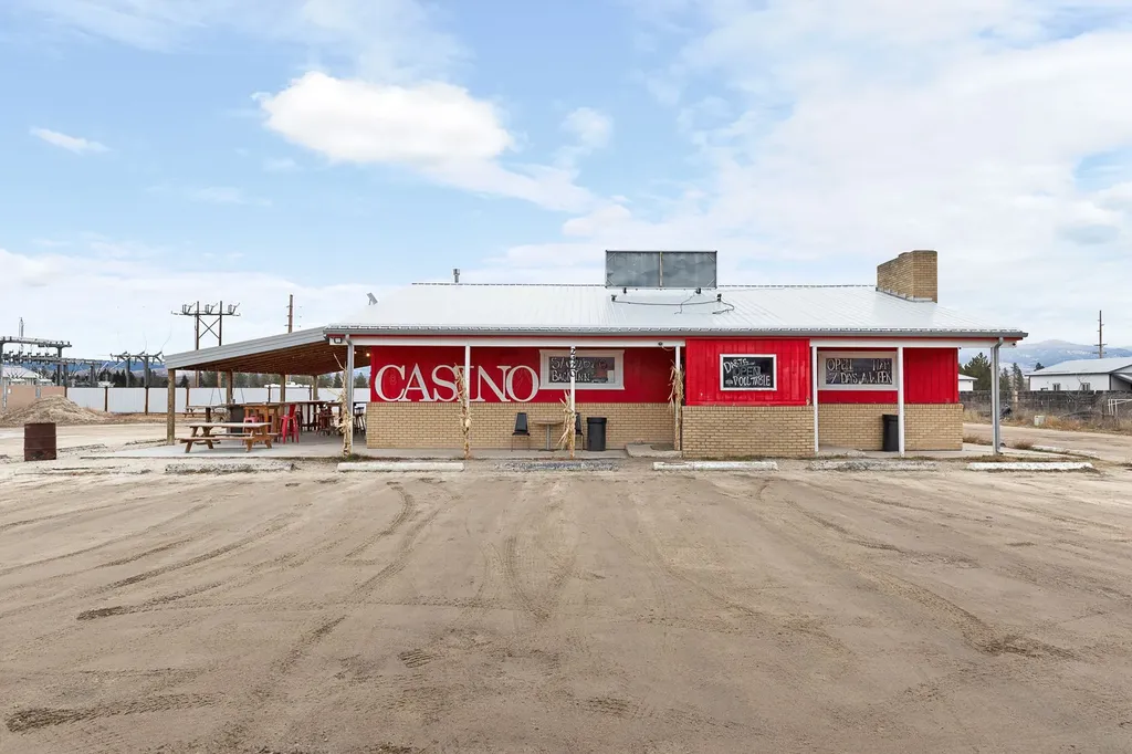 2420 Railroad Avenue Victor MT 59875