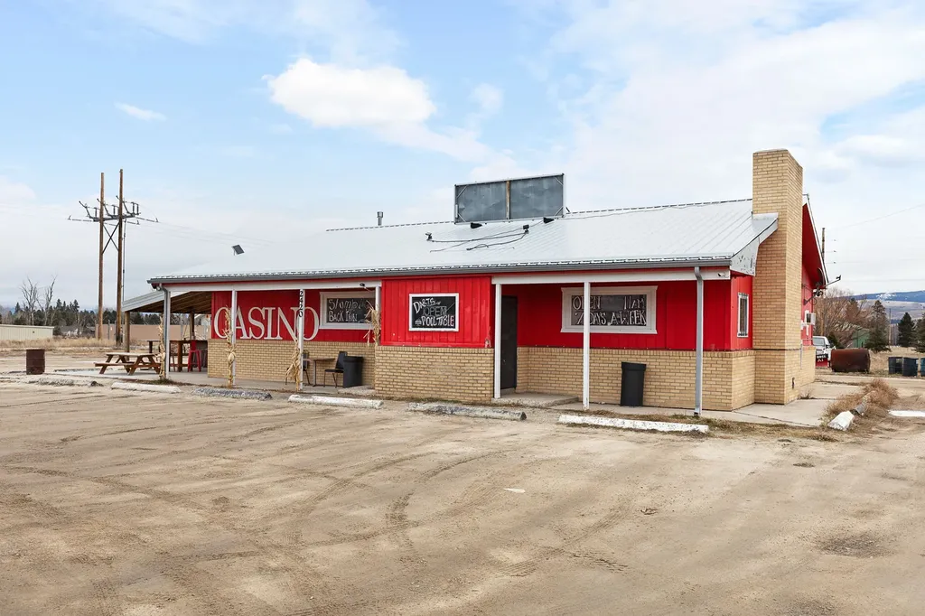 2420 Railroad Avenue Victor MT 59875