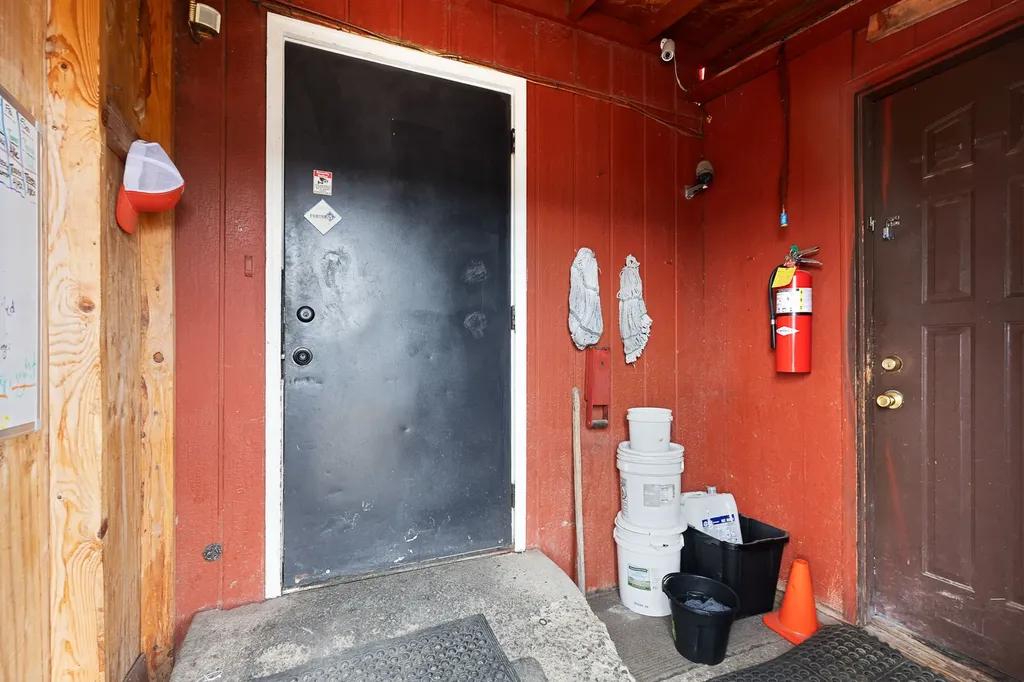 2420 Railroad Avenue Victor MT 59875